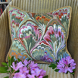 Glorafilia Needlepoint - Marbled Cushion Kit Green & Gold